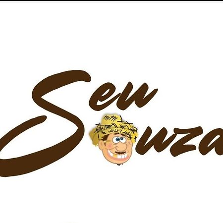 Pousada Do Seu Souza เบโลโอรีซอนชี ภายนอก รูปภาพ